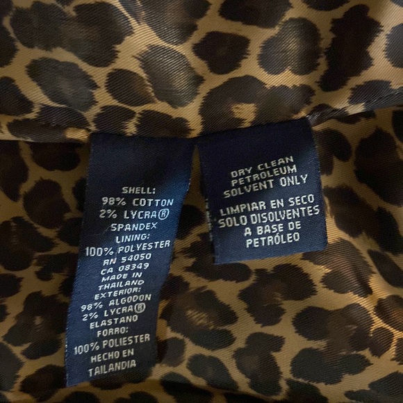 Brown Jones, New York signature suede jacket with cheetah print inside - Picture 3 of 4